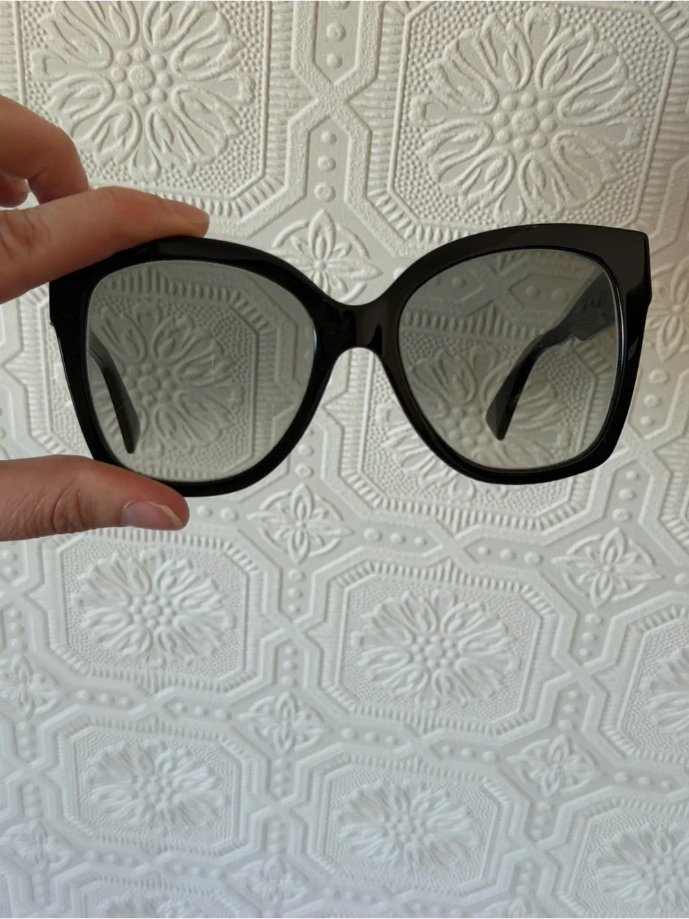 Gucci Black Sunglasses GG0459S - Picture 9 of 9